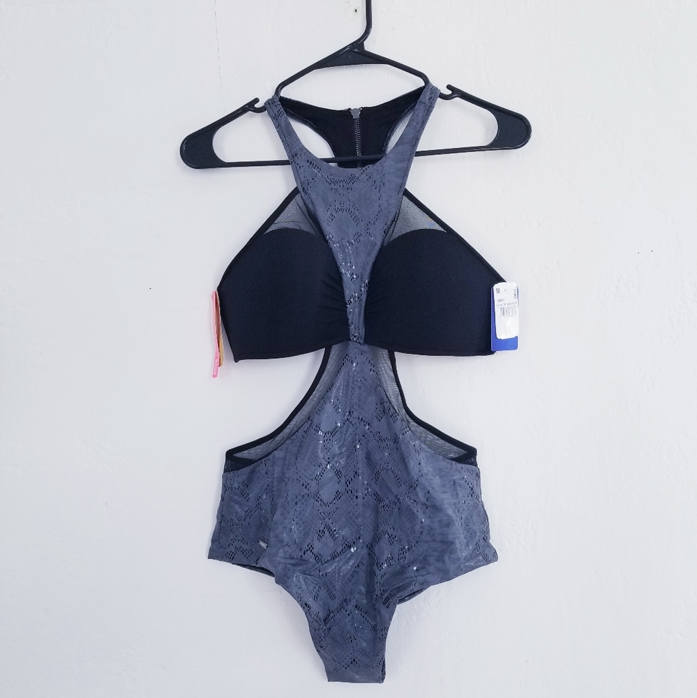 Leonisa Swimsuit Size M